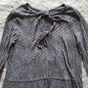 ✨️CL Altar'd State Blue Gray Tie Front Longsleeve Top M